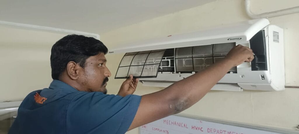 A/C Cleaning with professional A/C service Expert at nandhivaram guduvanchery kayarambedu